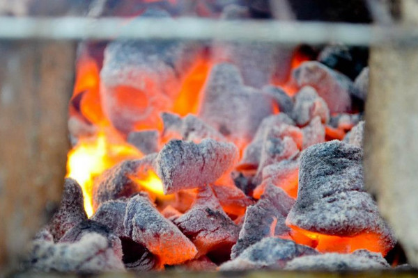 Four common mistakes to avoid for maximum enjoyment when grilling with charcoal